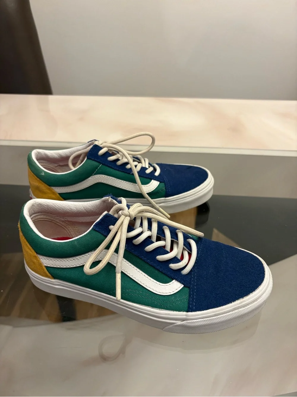 Women’s US Size 6.5 Men’s US 5, Vans Old Skool Yacht Club Sneakers Multicolored